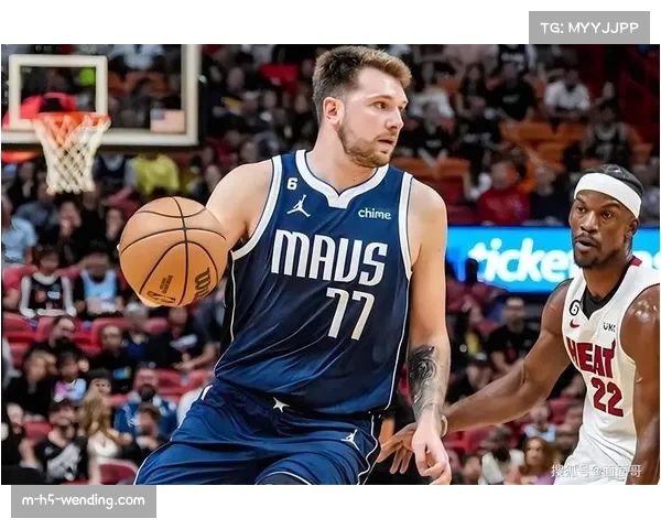 东契奇与球队汇合完成训练，独行侠积极备战即将到来的比赛